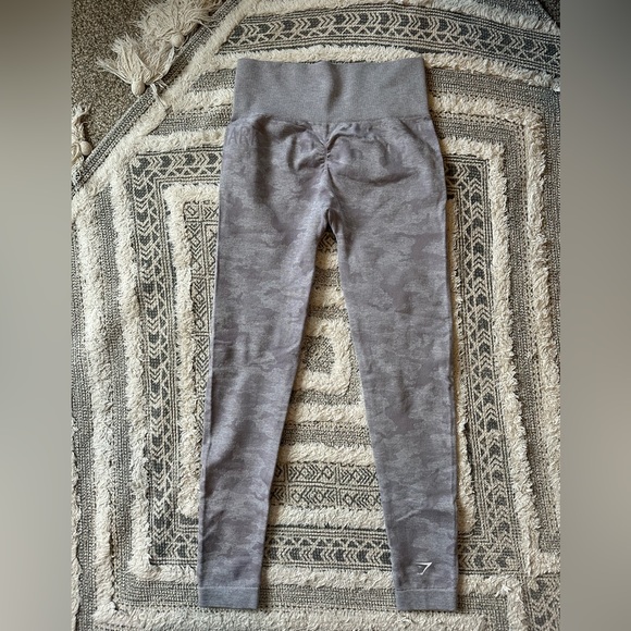 Gymshark Camo Leggings - Picture 3 of 3